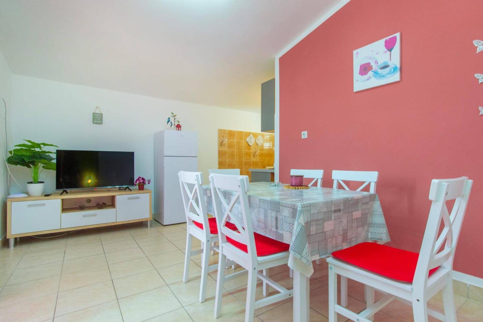 Apartments Alaga Tribalj 外观 照片