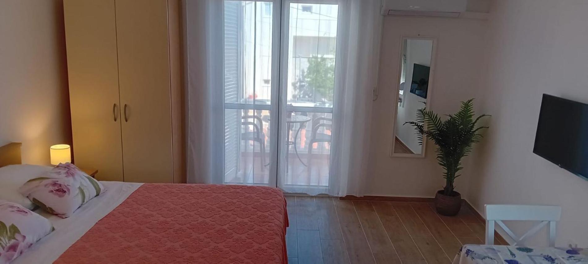 Apartments Alaga Tribalj 外观 照片