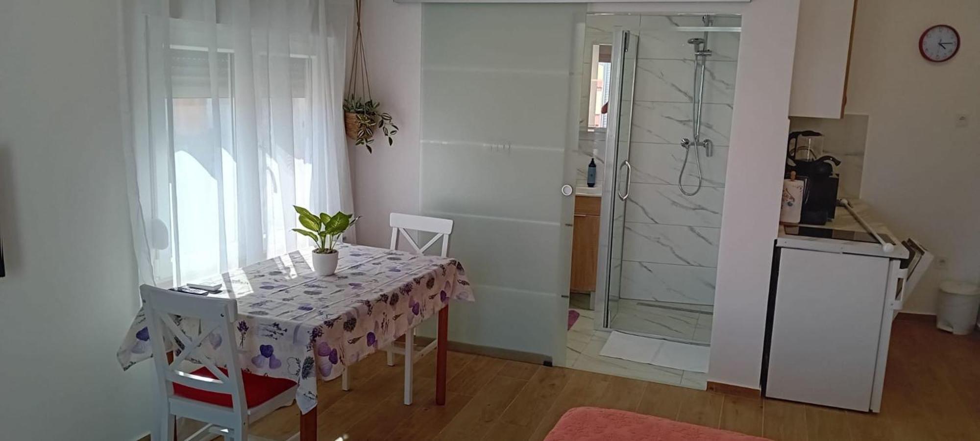Apartments Alaga Tribalj 外观 照片